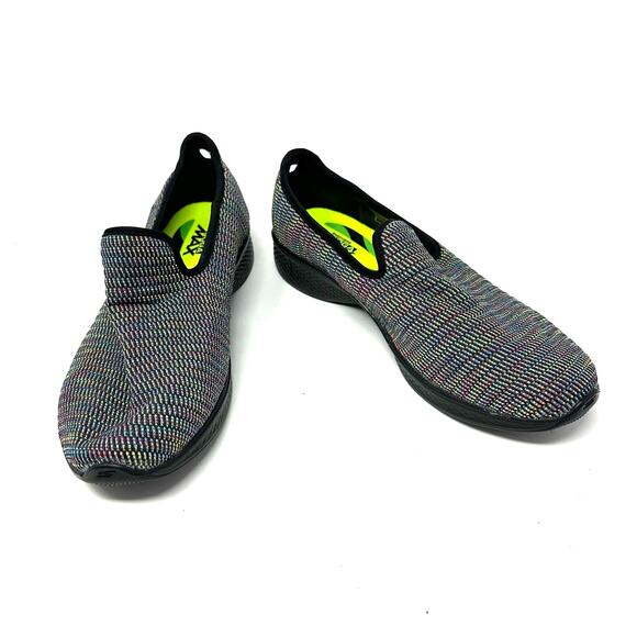 Sketchers Size 9 Flats Black GOGA Max Slip On Comfort Support Work Uniform Stand - Picture 1 of 9